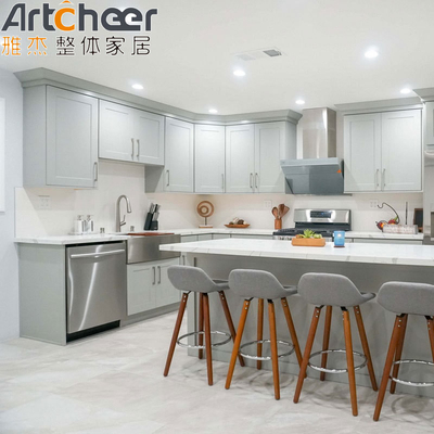 गुणवत्ता  American Style Ready to Assemble White Shaker Style Modular Kitchen Cabinet Solid Wood फैक्टरी